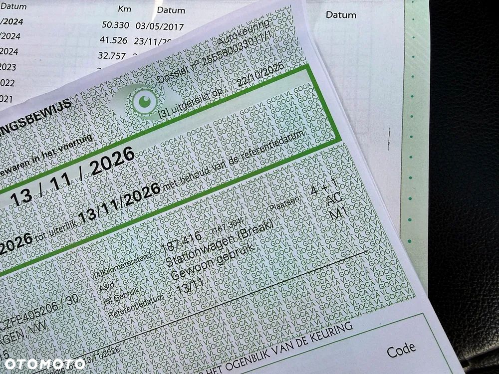 Volkswagen Passat Variant 2.0 TDI (BlueMotion Technology) Highline - 36