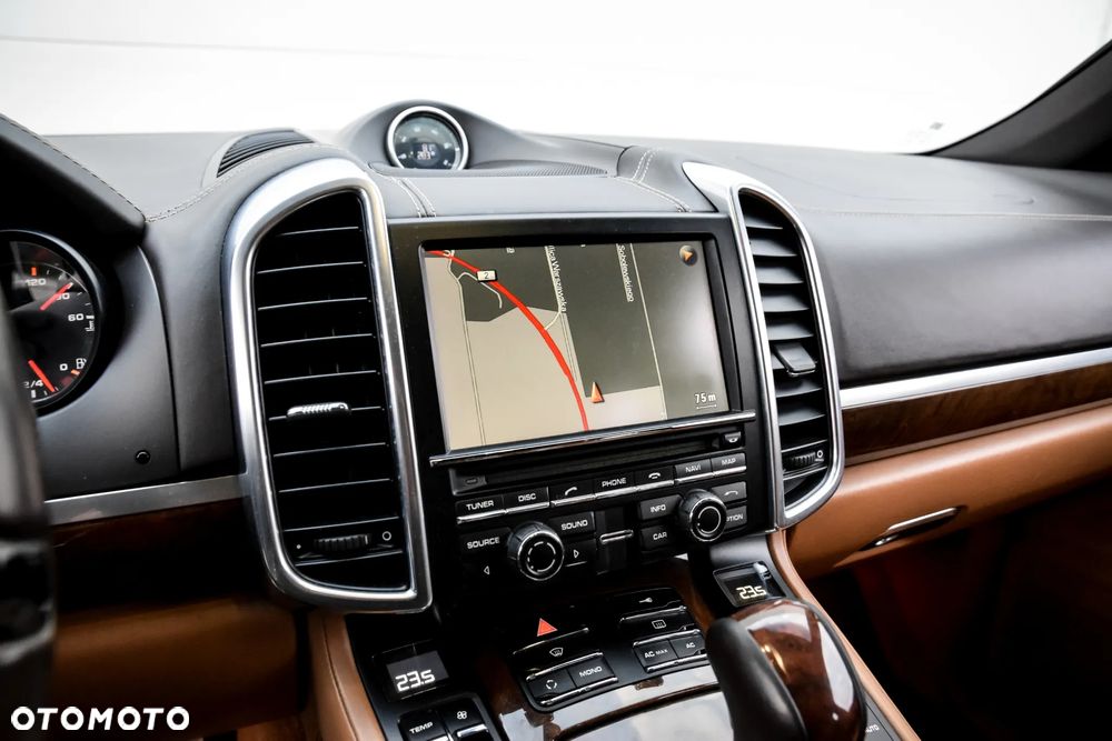 Porsche Cayenne S - 19