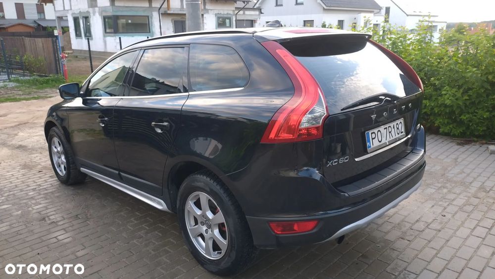 Volvo XC 60 D3 Momentum - 3