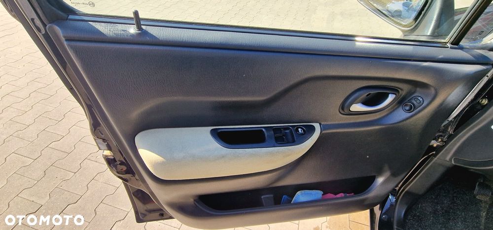 Opel Agila - 4