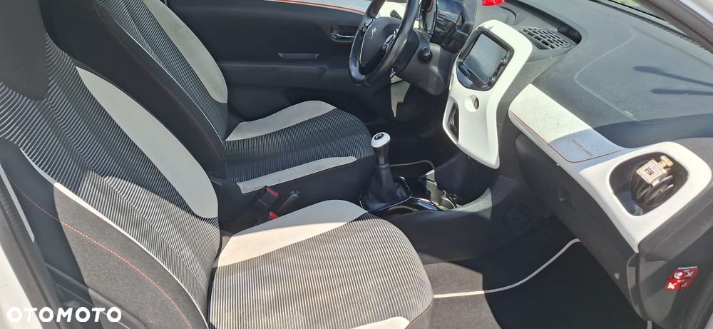 Peugeot 108 PureTech 82 Top Roland Garros - 14