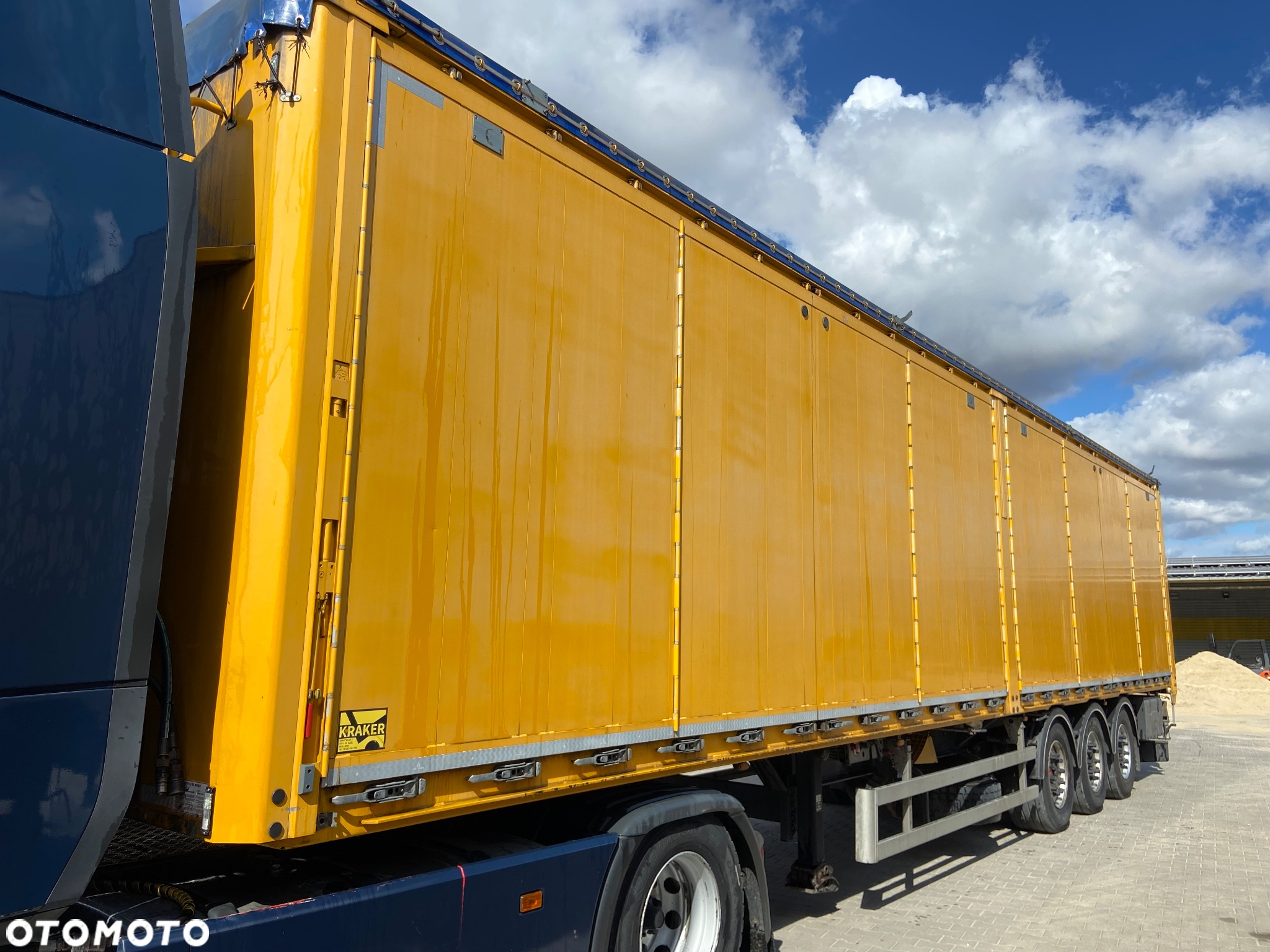 Kraker Trailers CF502 Ruchoma Podłoga Otwierany Bok - 2