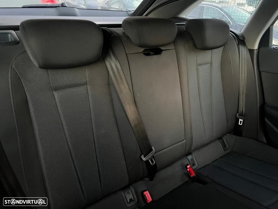 Audi A4 Avant 35 TDI S tronic - 7