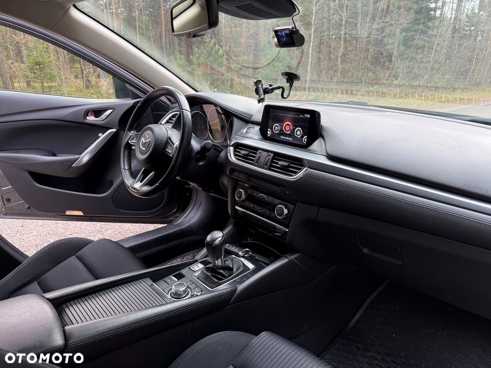 Mazda 6 - 16