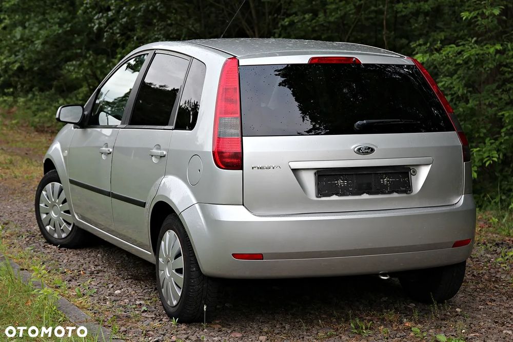 Ford Fiesta 1.4 - 10