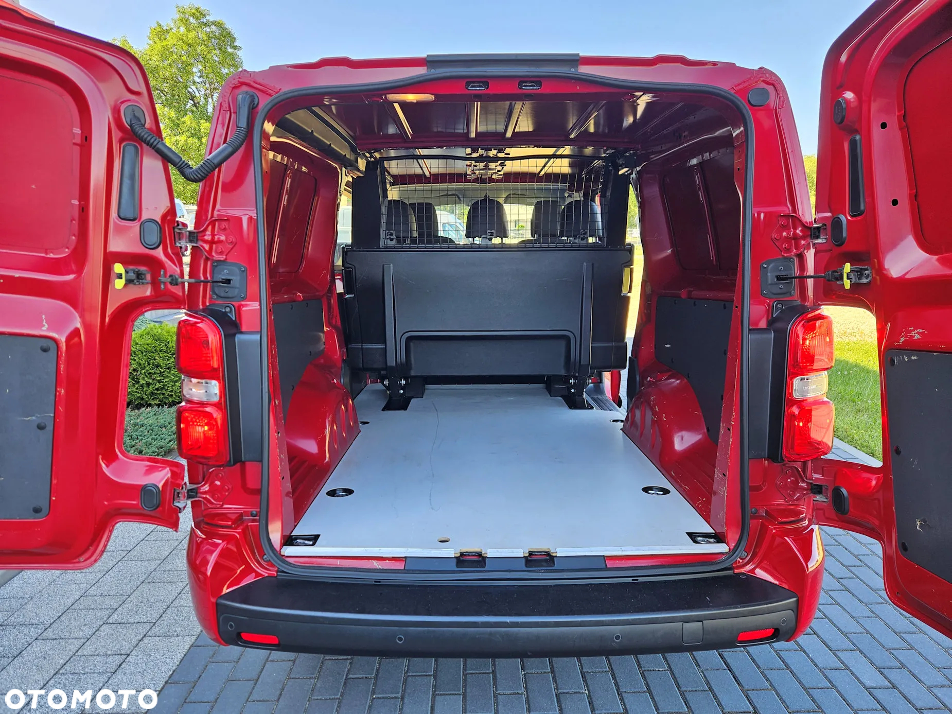Opel VIVARO 2.0 150KM - 24