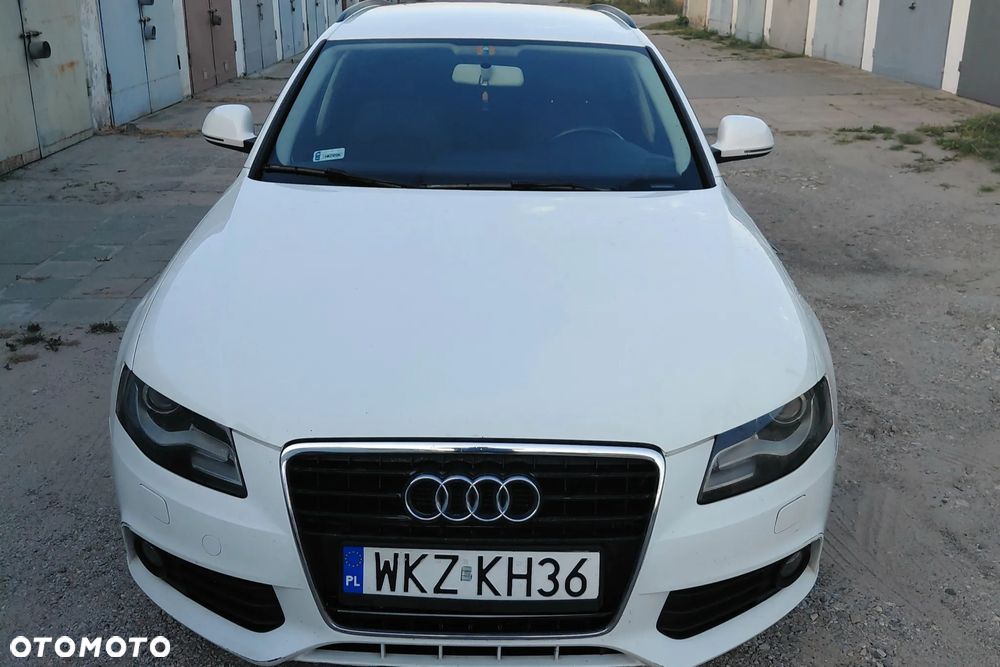 Audi A4 Avant - 1