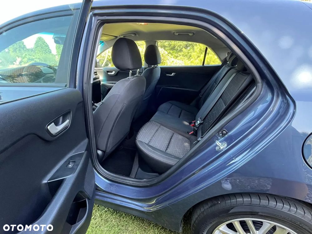 Kia Rio 1.2 M - 9