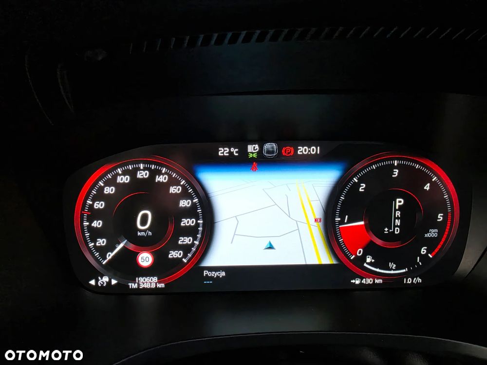 Volvo V60 D4 Momentum - 27