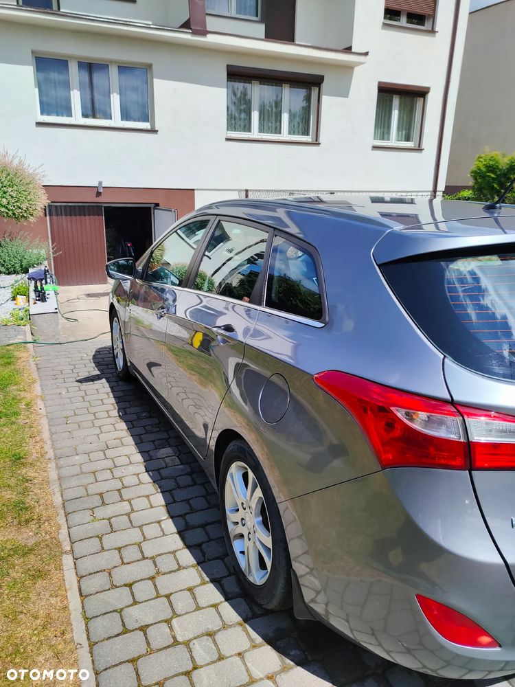 Hyundai i30 blue 1.6 CRDi Classic - 6