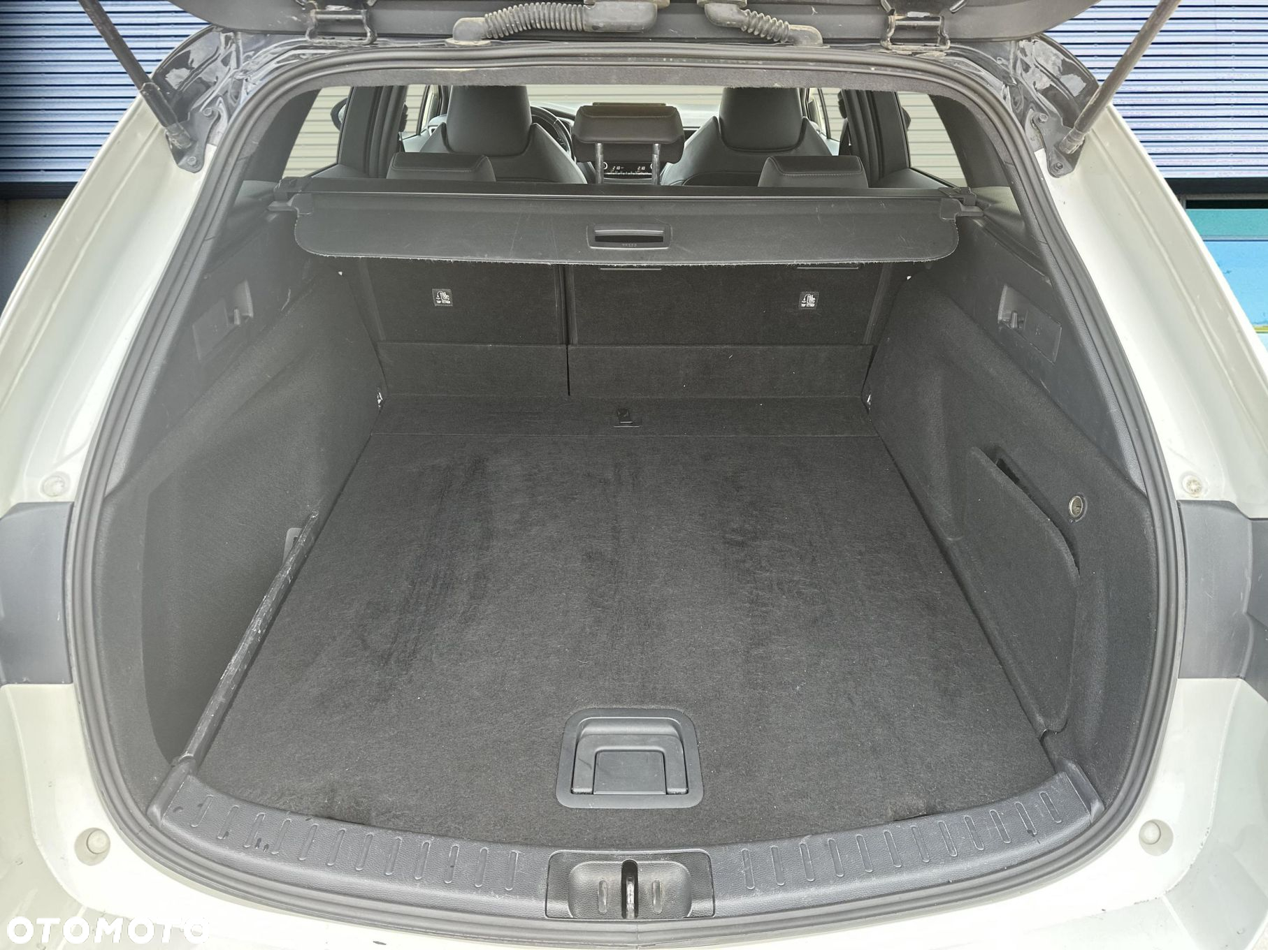 Toyota Corolla - 14