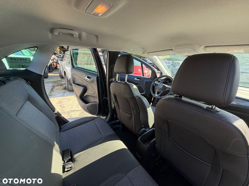 Opel Crossland X - 17