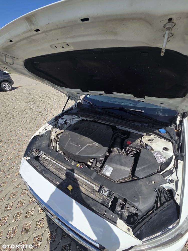Volvo V60 D4 Geartronic Momentum - 32