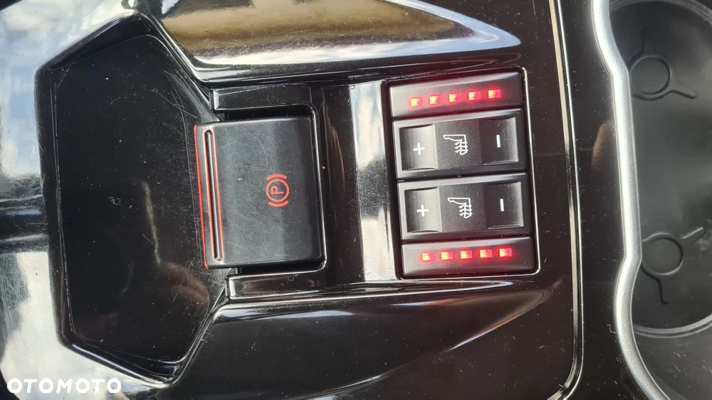 Ford Galaxy 2.0 TDCi Titanium - 18