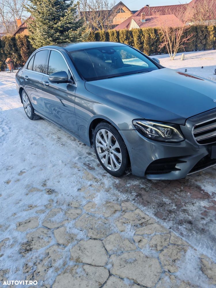 Mercedes-Benz E 220 d 4MATIC 9G-TRONIC - 16