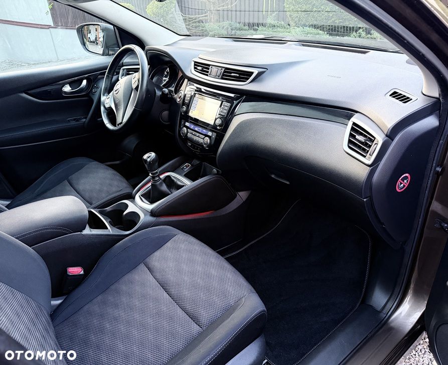 Nissan Qashqai 1.2 DIG-T Tekna EU6 - 3