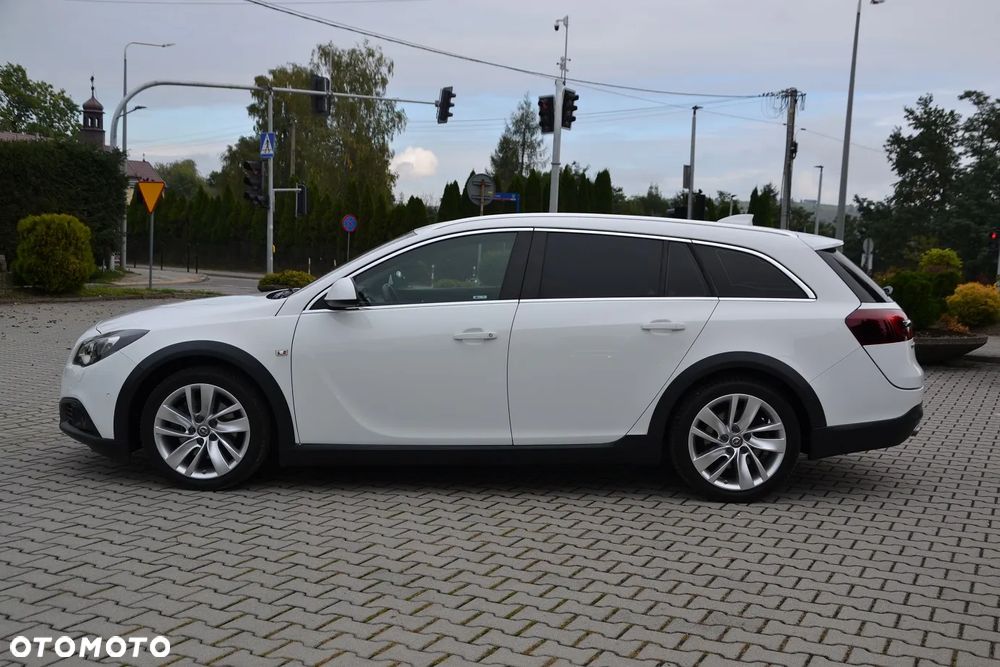 Opel Insignia Country Tourer 2.0 Diesel Exclusive - 3