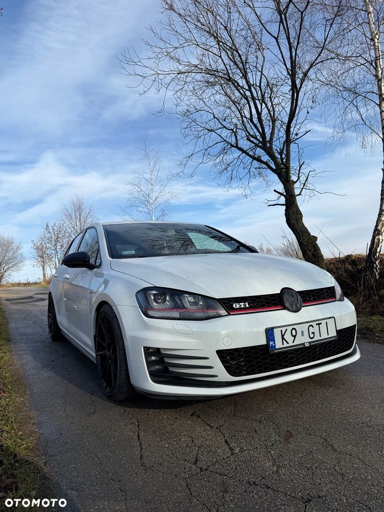 Volkswagen Golf GTI (BlueMotion Technology) DSG - 4