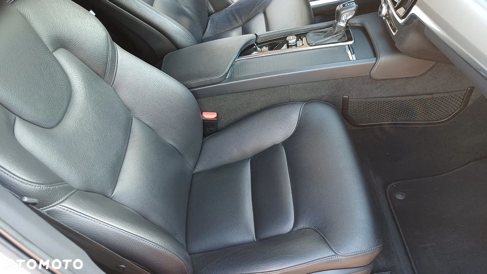 Volvo V90 D4 Geartronic Kinetic - 36
