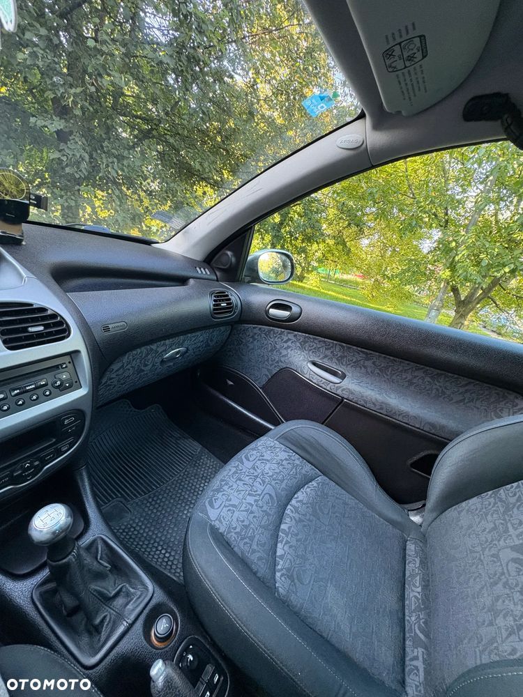 Peugeot 206 1.6 Quiksilver - 4
