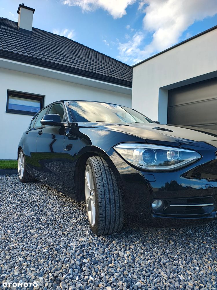 BMW Seria 1 120d Sport Line - 2