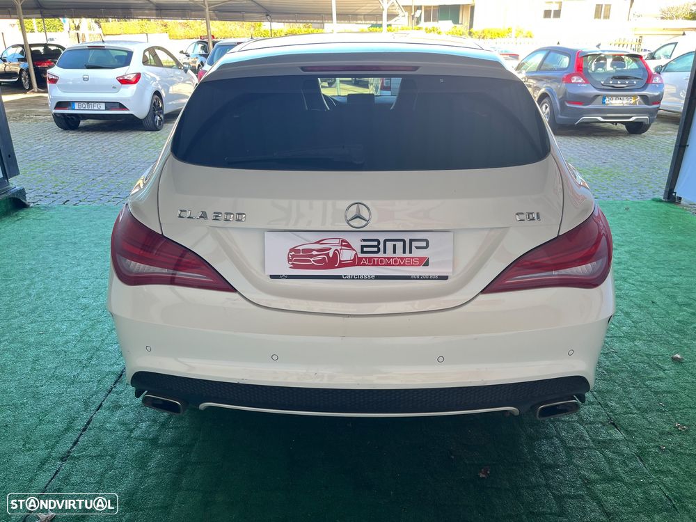 Mercedes-Benz CLA 200 d Shooting Brake AMG Line - 5