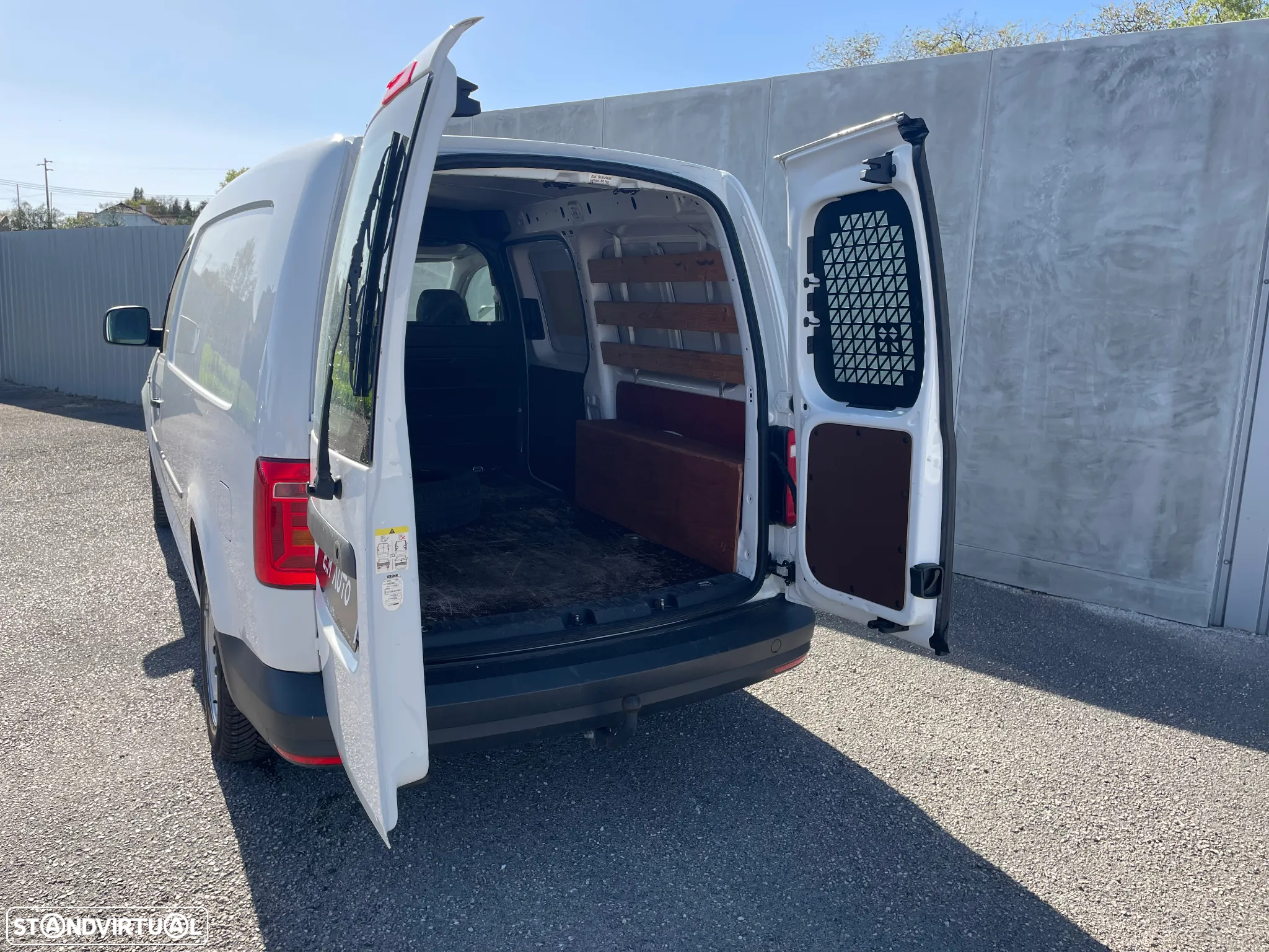 VW Caddy Maxi 2.0 TDI - 14