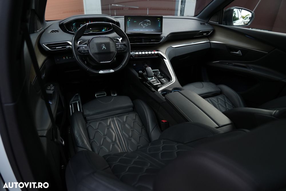 Peugeot 3008 PHEV EAT8 4X4 GT Pack - 18