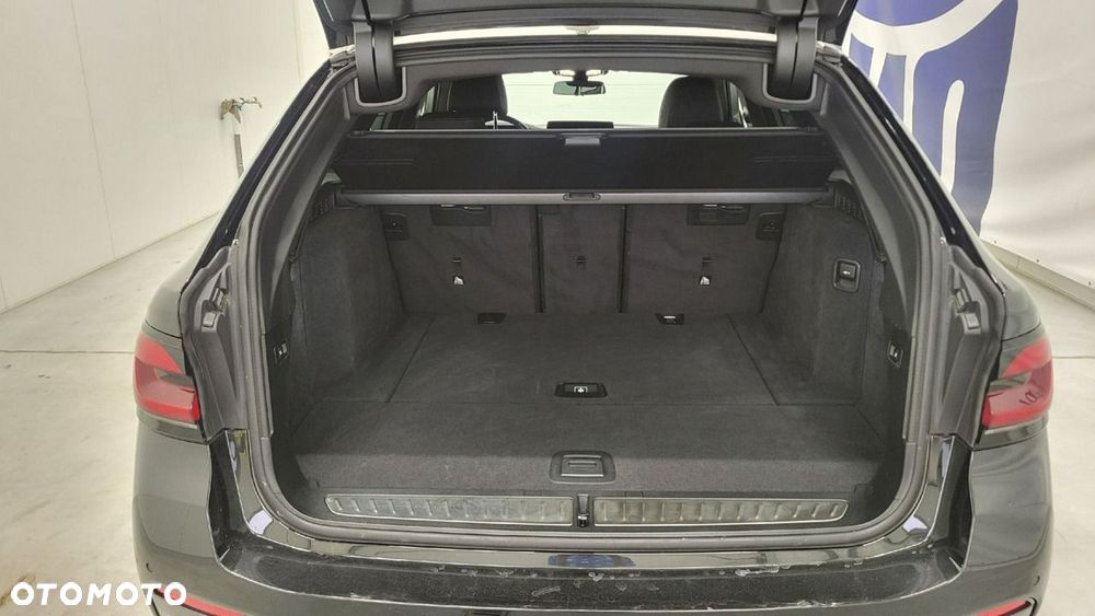 BMW Seria 5 520i mHEV M Sport sport - 23