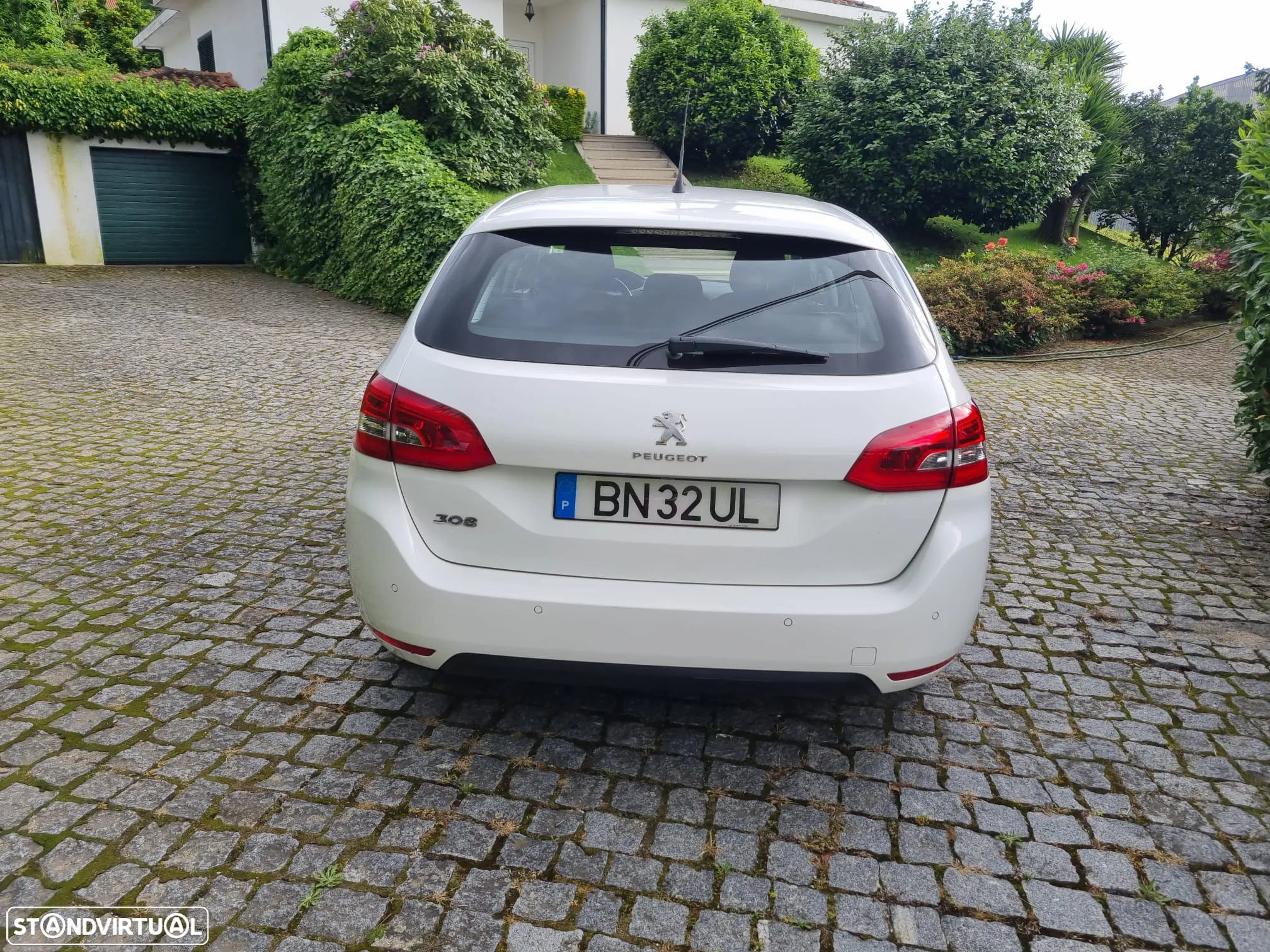 Peugeot 308 SW BlueHDi 130 EAT8 Style - 4