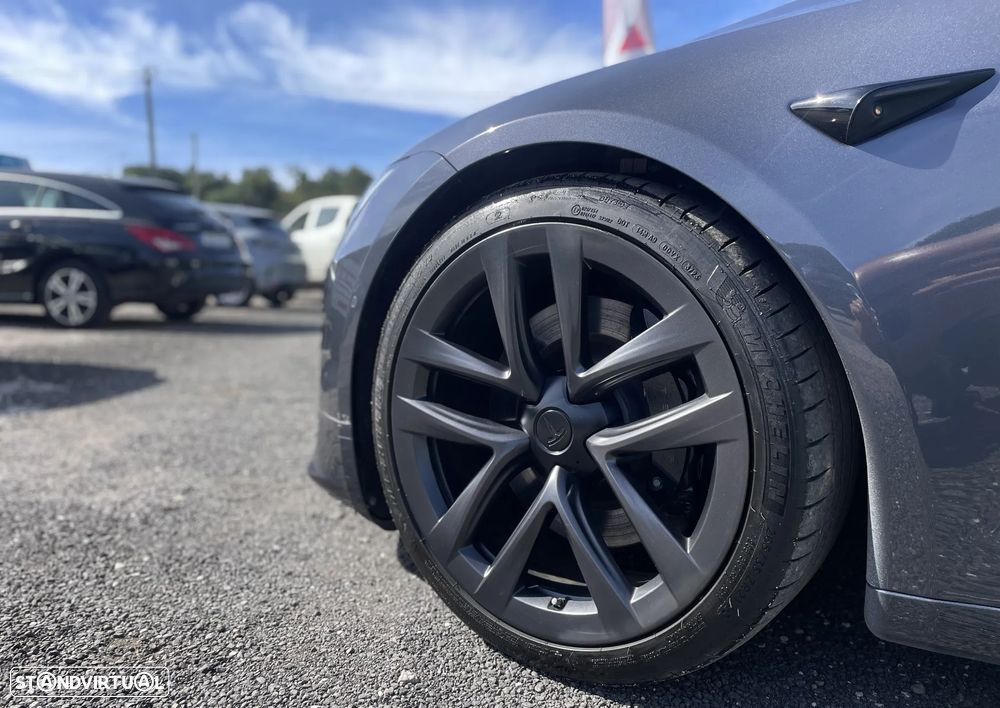 Tesla Model S Plaid AWD - 36