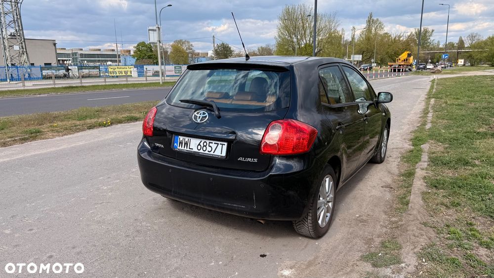 Toyota Auris 1.6 VVT-i Luna MM - 4