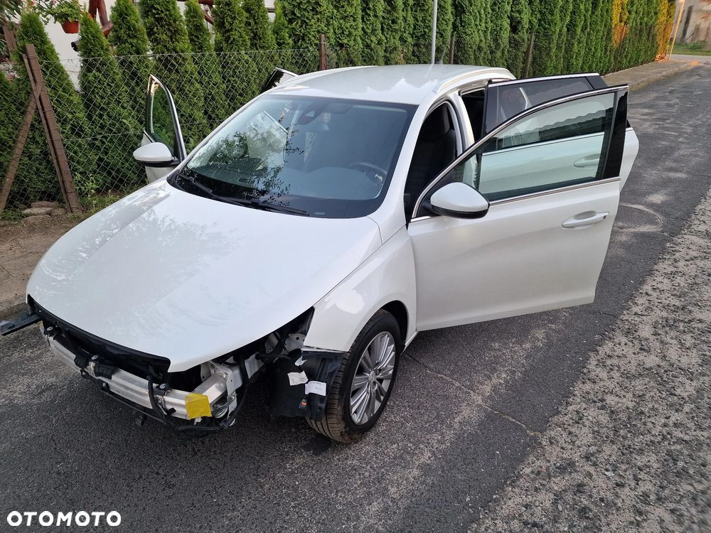 Peugeot 308 PureTech 130 GPF EAT8 Stop & Start Allure Pack - 16