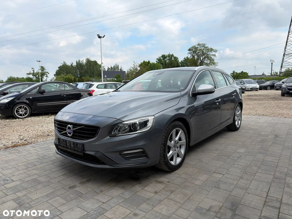 Volvo V60 D3 Drive-E R-Design Momentum - 12