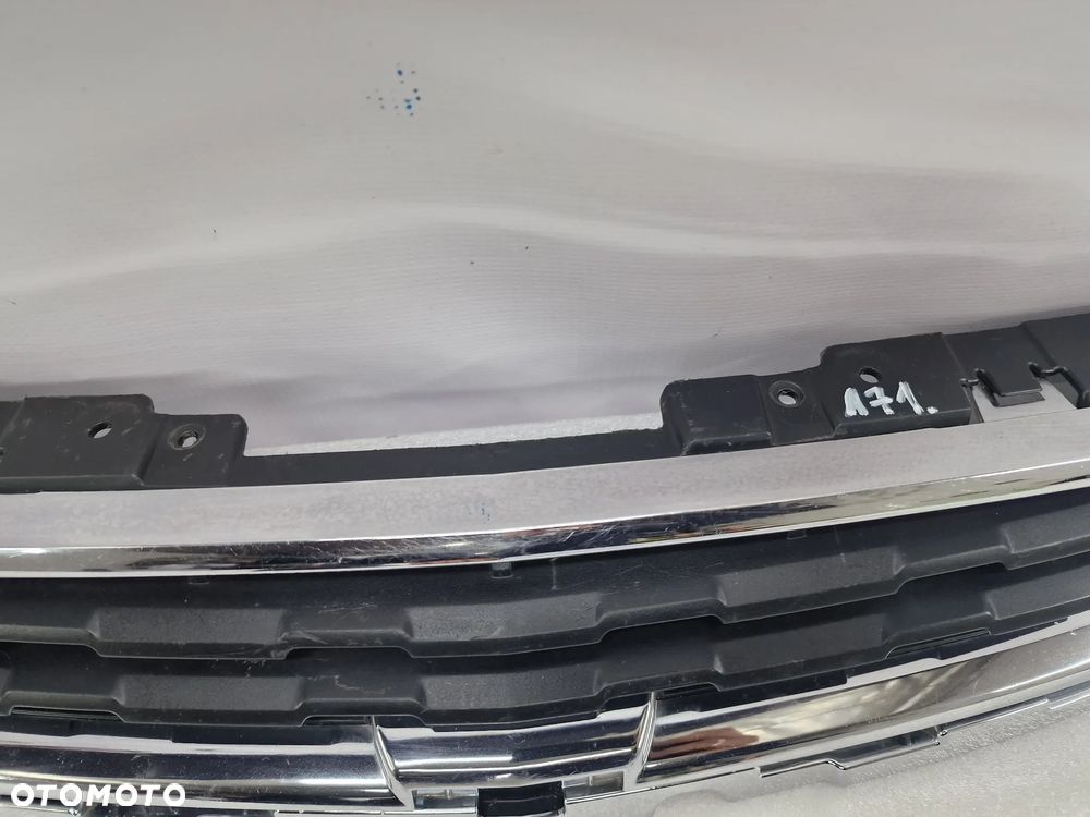 CHEVROLET TRAX 15- ATRAPA / GRILL / KRATKA ŚRODKOWA ZDERZAKA PRZEDNIEGO PRZÓD , NR 95235146 , NR AUKCJI KR171 - 6