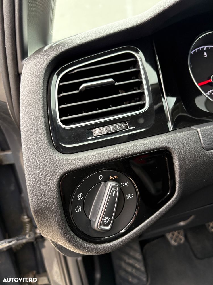 Volkswagen Golf 2.0 TDI (BlueMotion Technology) Comfortline - 18