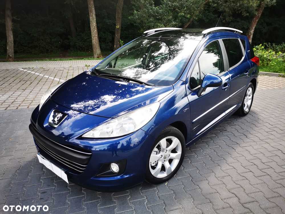 Peugeot 207 - 1