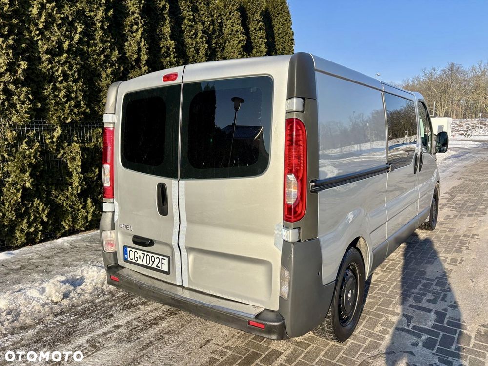 Opel Vivaro - 18