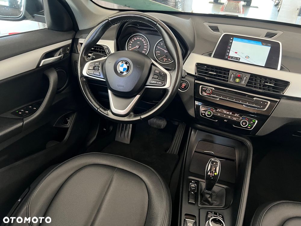 BMW X1 sDrive18i Business Edition - 18