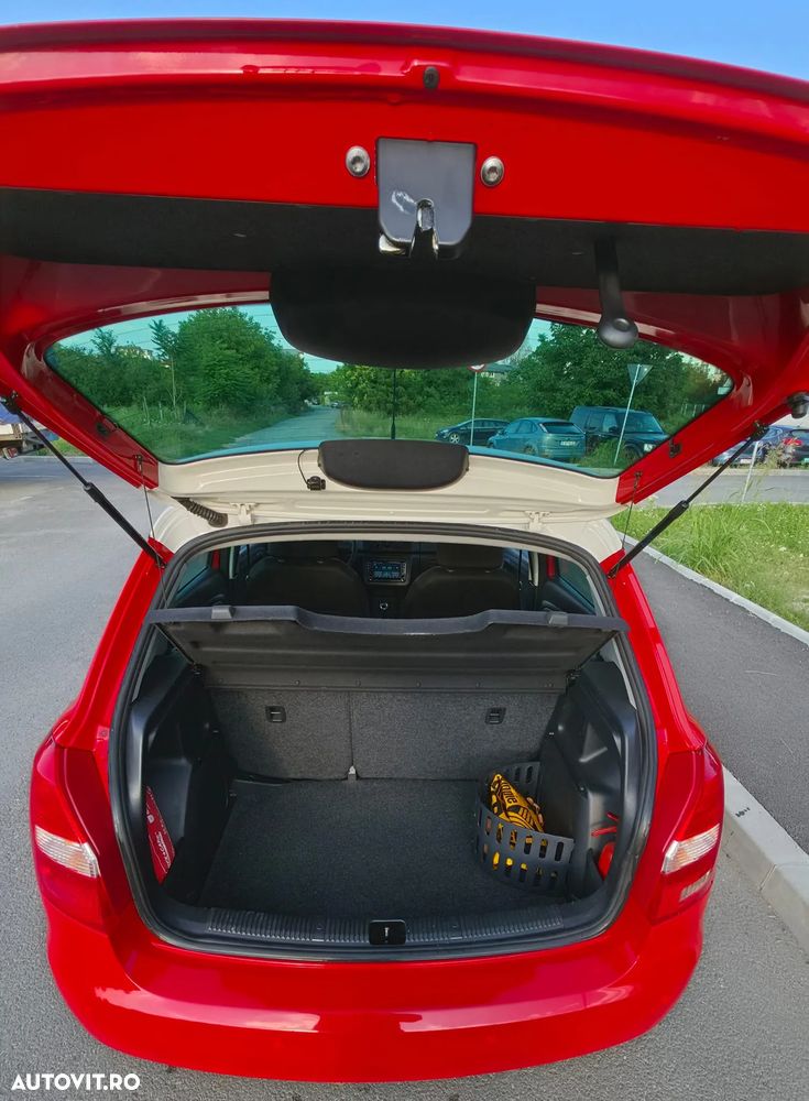 Skoda Fabia 1.2 TSI Ambiente - 11