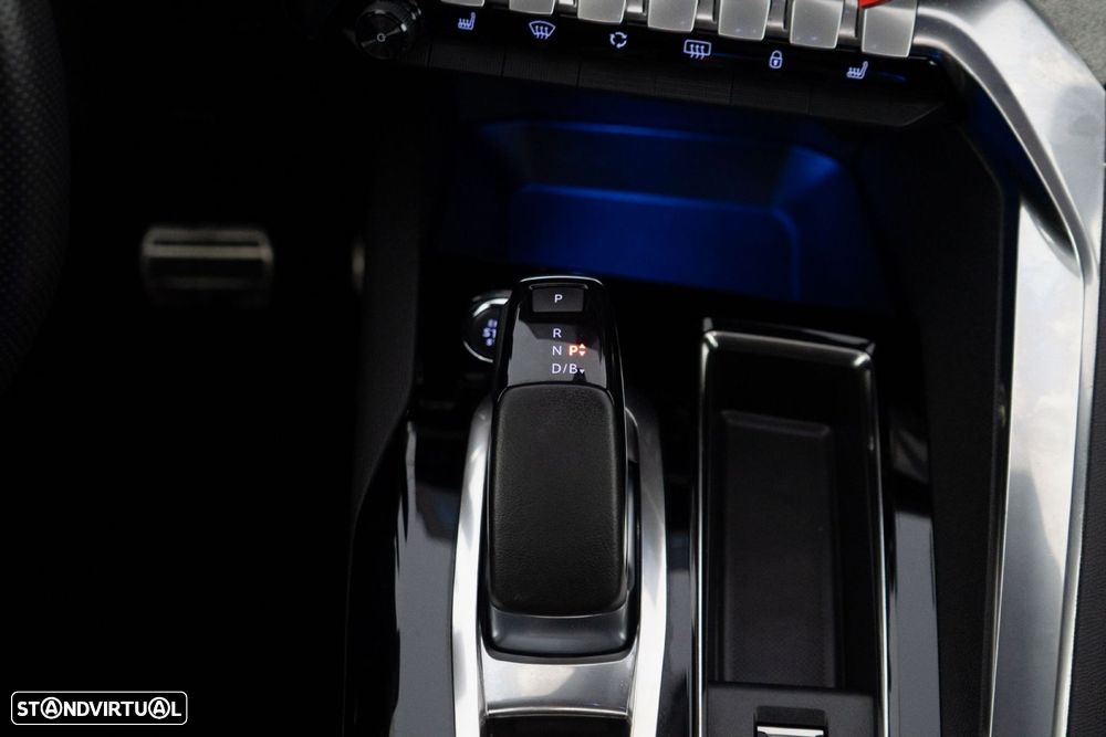 Peugeot 3008 1.6 Hybrid GT e-EAT8 - 29