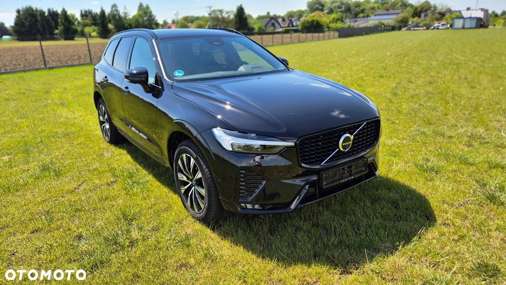 Volvo XC 60 B4 D Plus Dark - 2