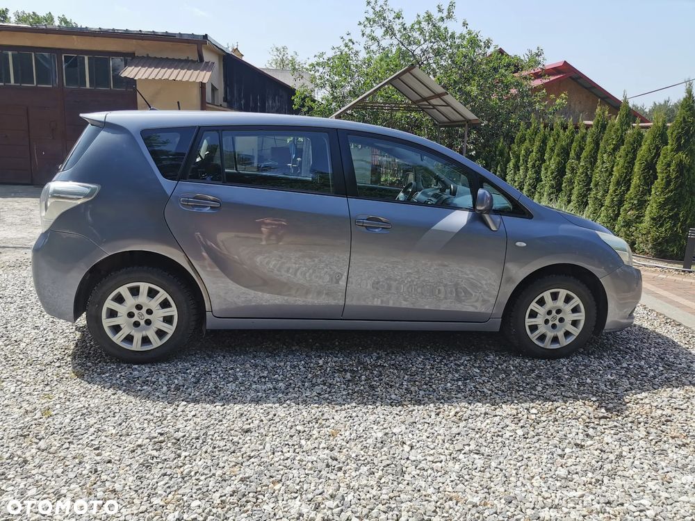 Toyota Verso - 11