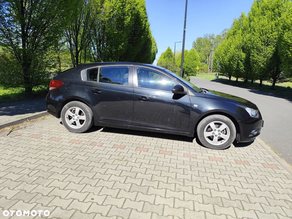 Chevrolet Cruze 1.8 LT - 19
