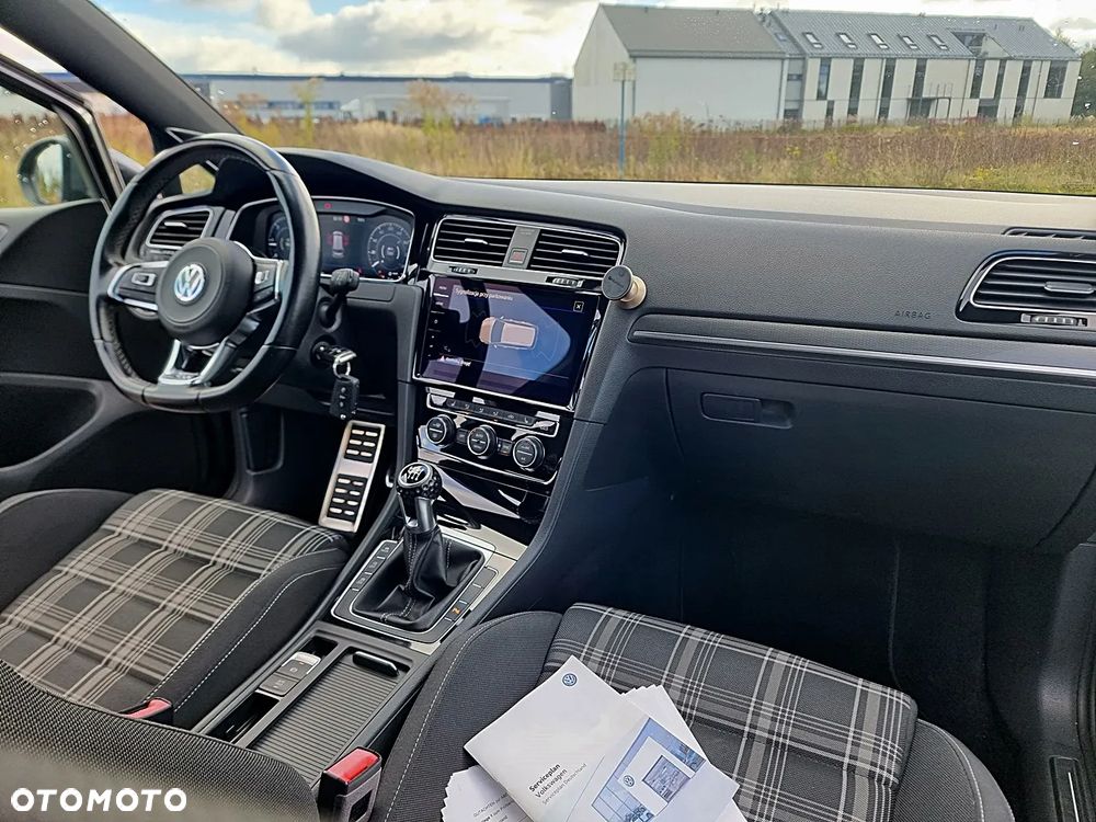 Volkswagen Golf GTD (BlueMotion Technology) - 23