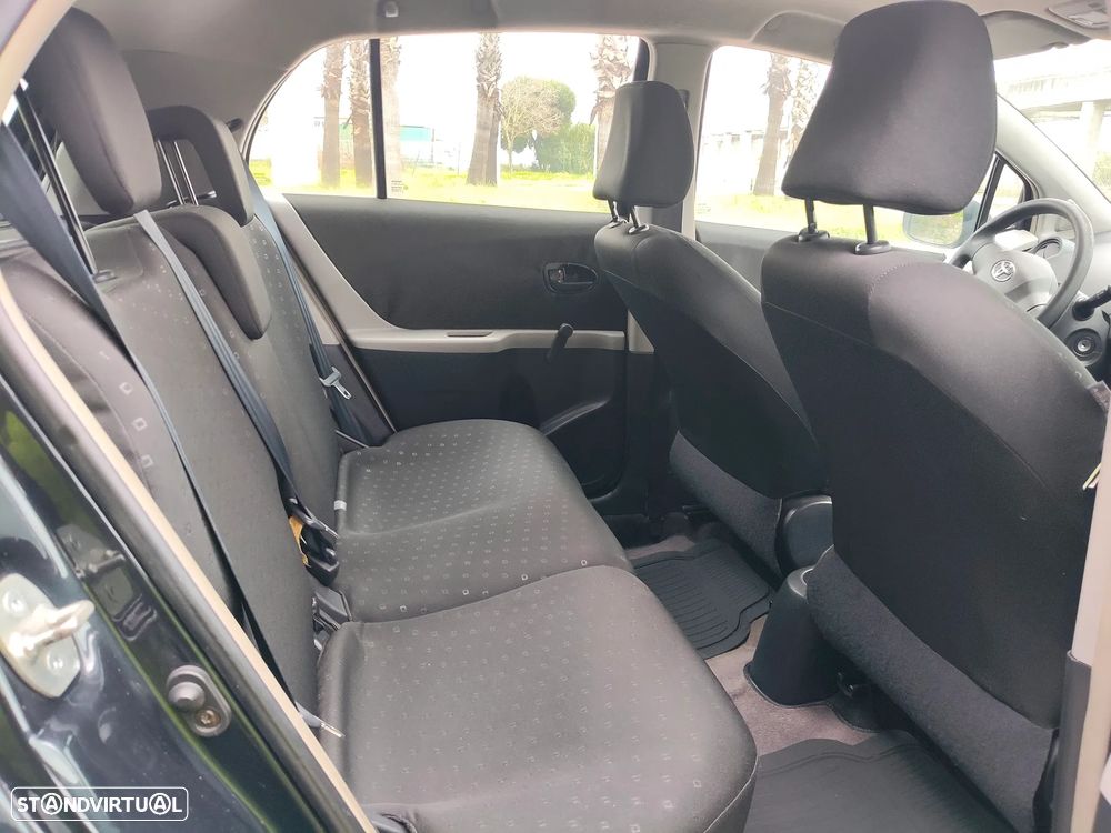 Toyota Yaris 1.0 VVT-i AC - 13