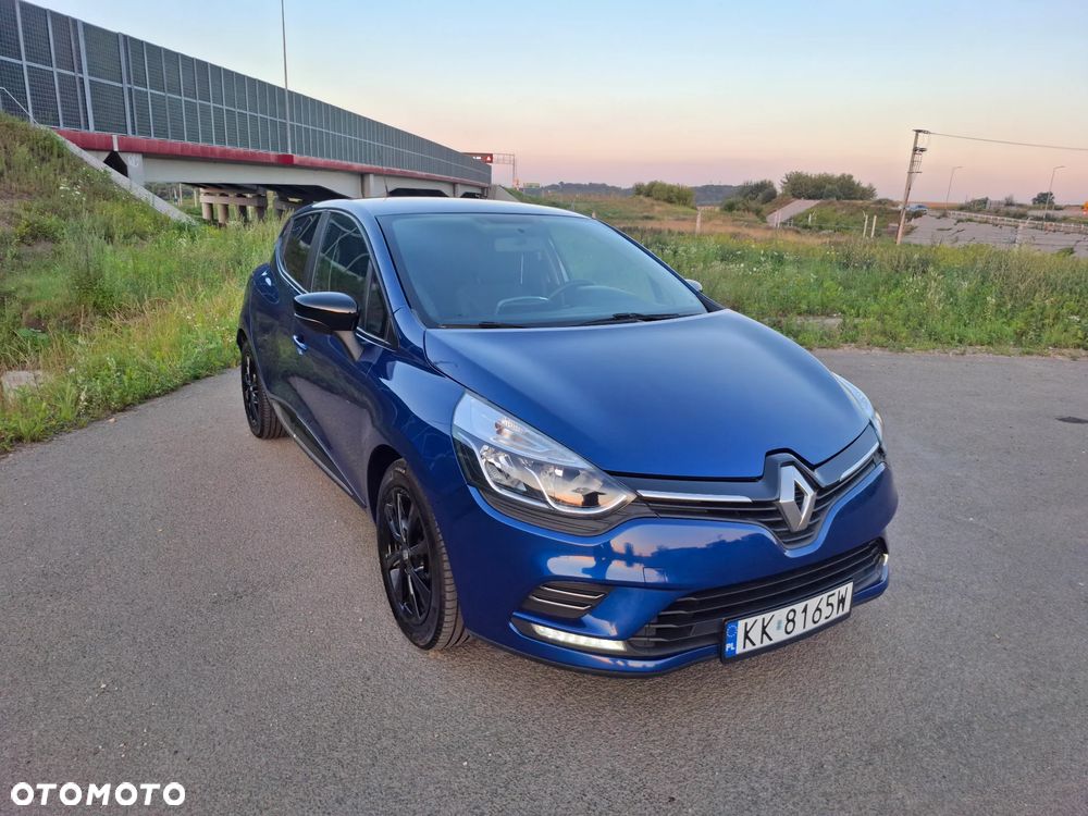 Renault Clio 1.2 16V Limited Plus - 10