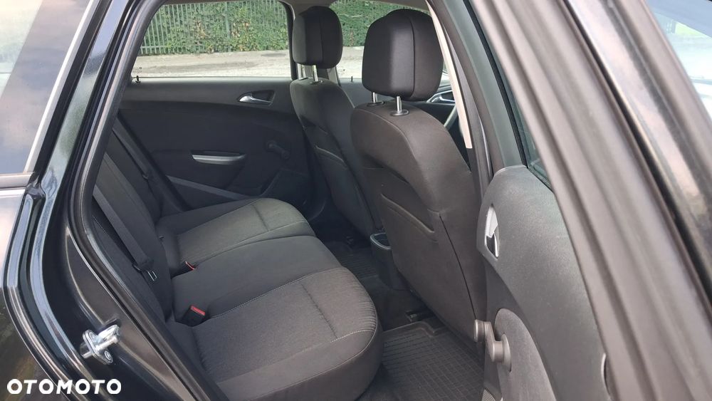 Opel Astra - 10