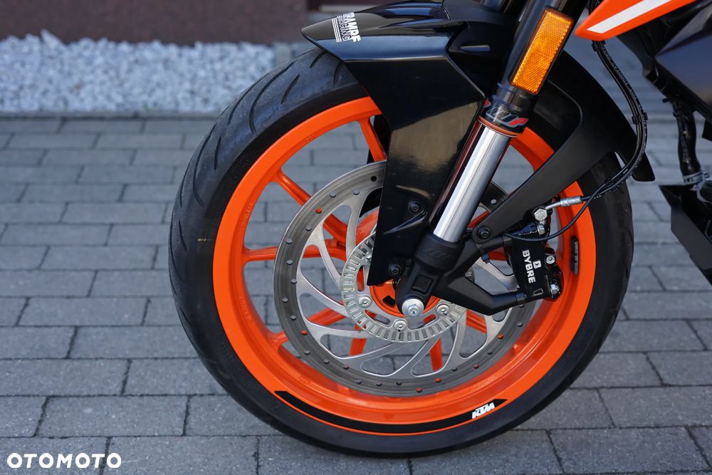 KTM Duke - 32