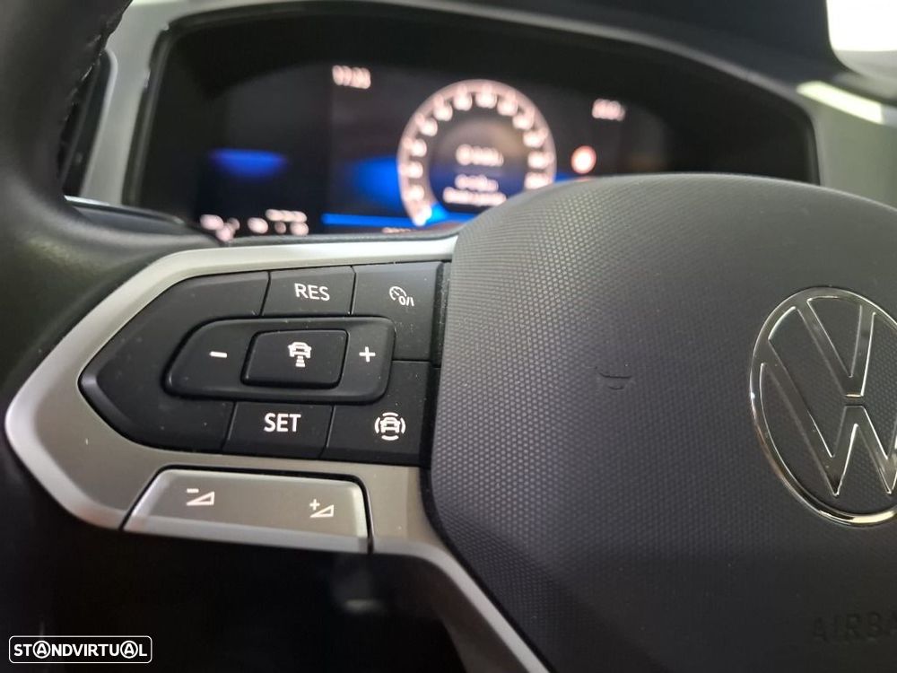 VW T-Roc 1.0 TSI Urban - 25